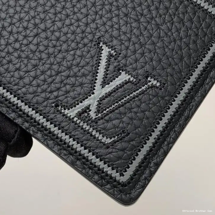 Official Brother Sam 19B5790088 Bags LV 0521